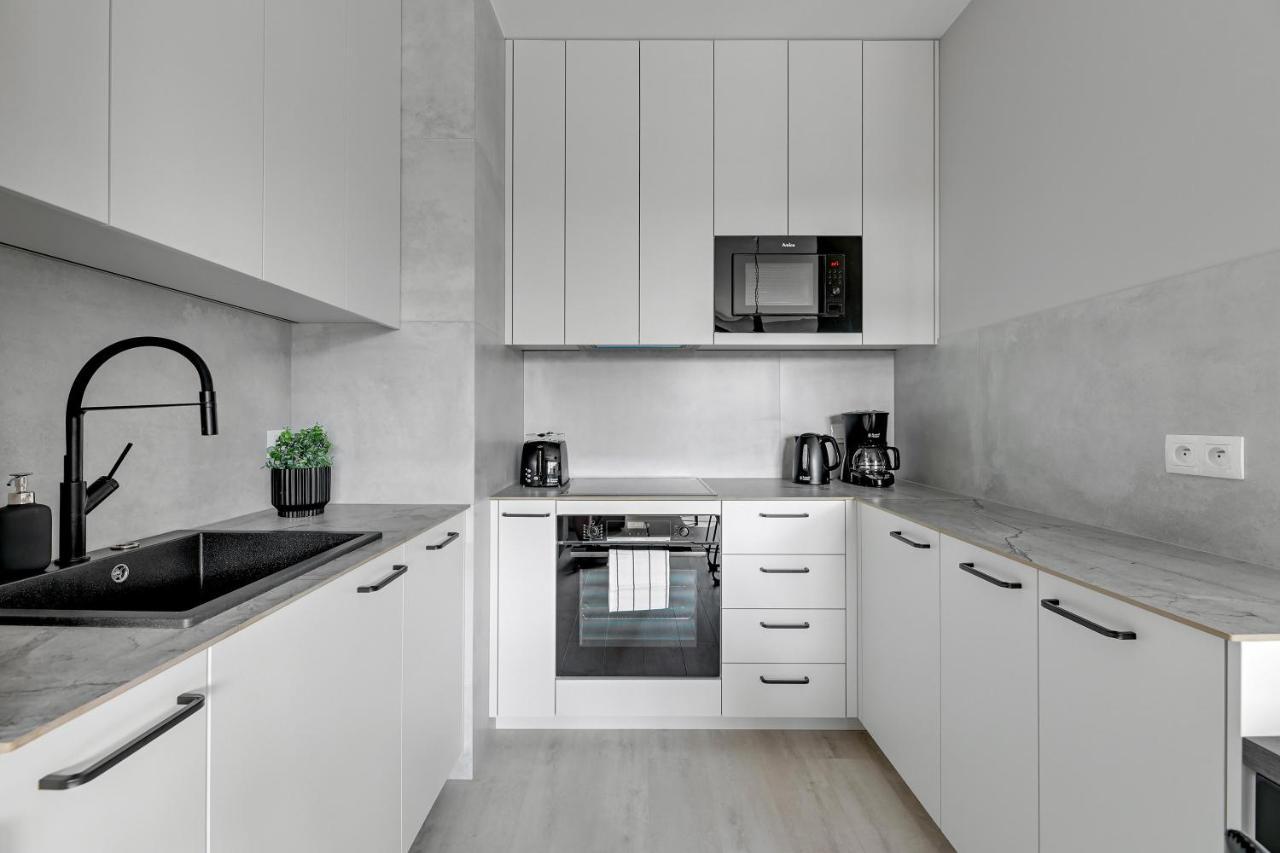 Flatbook - City Center Apartments Doki Living Gdańsk Eksteriør bilde