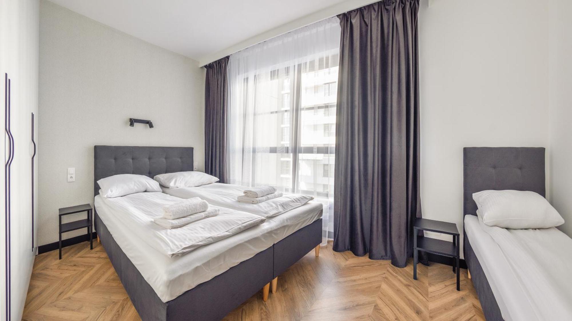 Flatbook - City Center Apartments Doki Living Gdańsk Eksteriør bilde